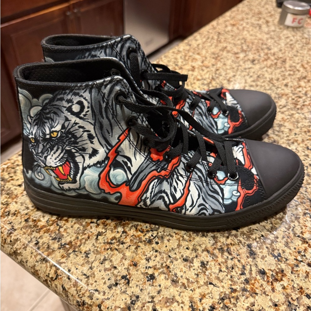 Raad High-Top Sneakers